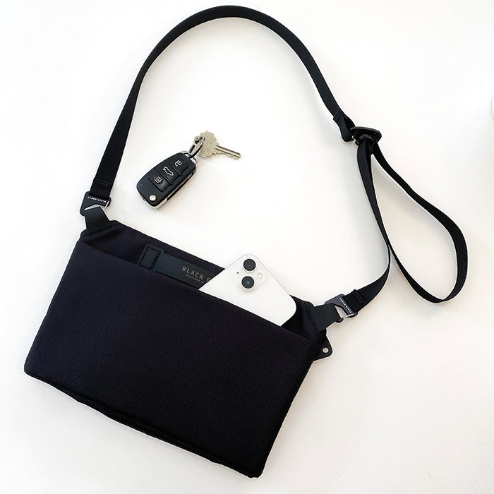 BLACK EMBER SACOCHE 01