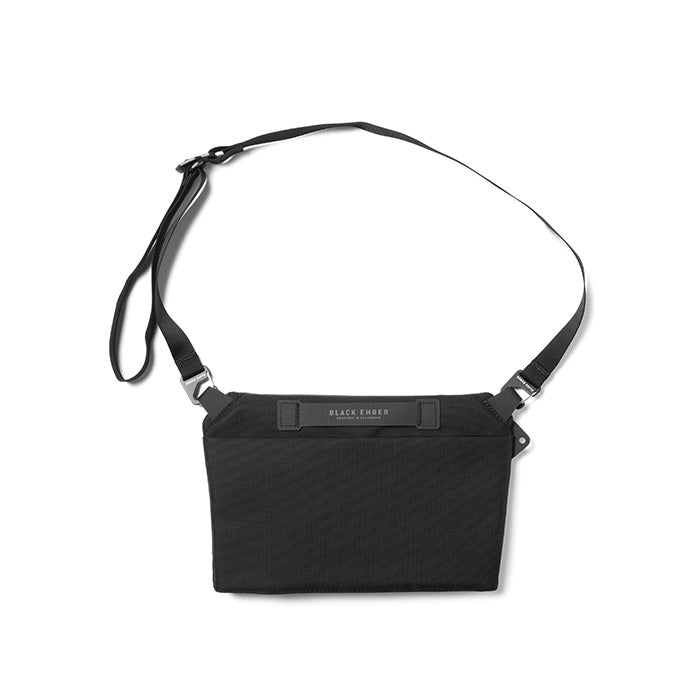 BLACK EMBER SACOCHE 01