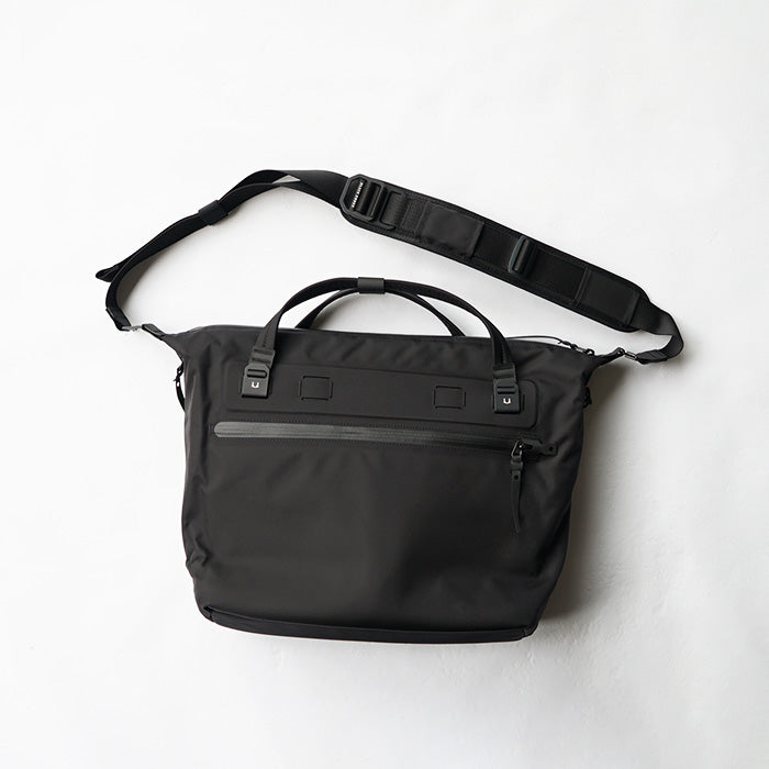 BLACK EMBER WPT SHOULDER TOTE
