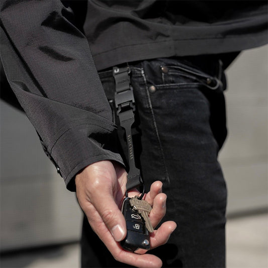 BLACK EMBER MAGNETIC KEY-LEASH