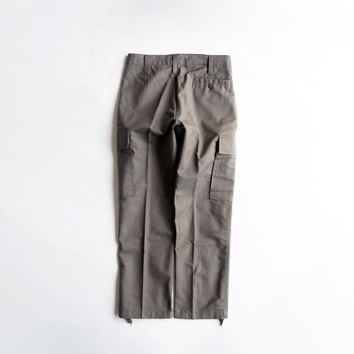 DEAD STOCK GERMAN ARMY MOLESKIN CARGO PANTS -OLIVE