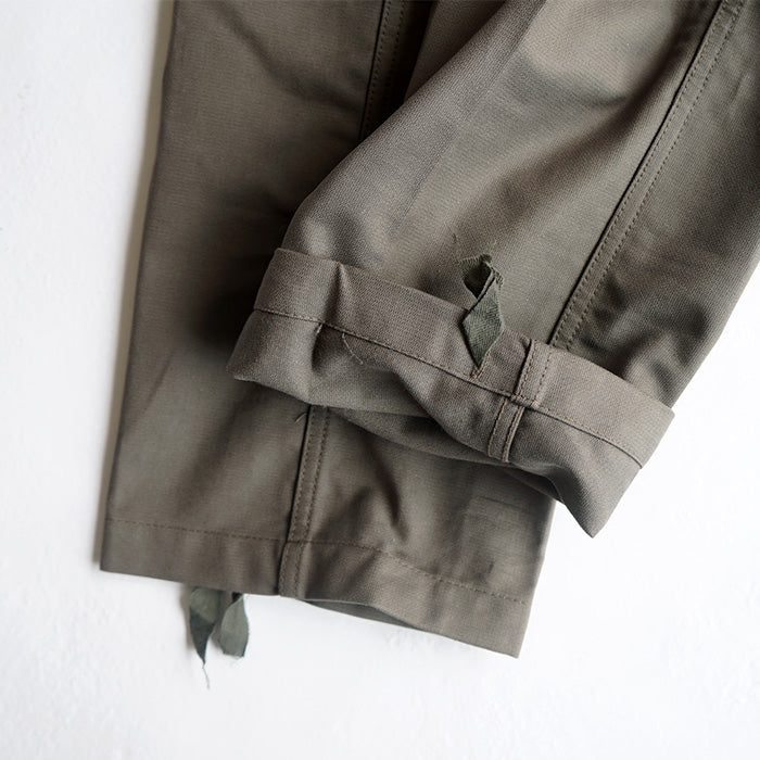 DEAD STOCK GERMAN ARMY MOLESKIN CARGO PANTS -OLIVE