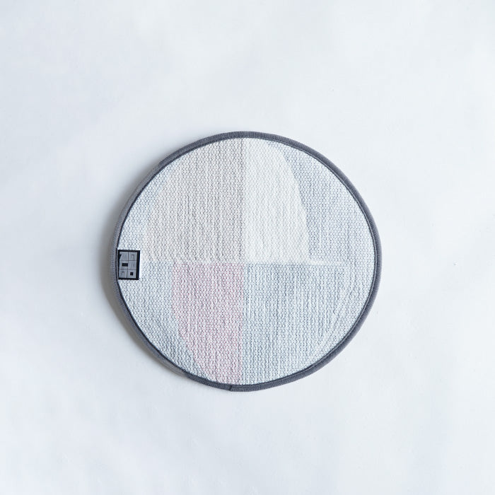 GEORUG CHAIR R/RUG