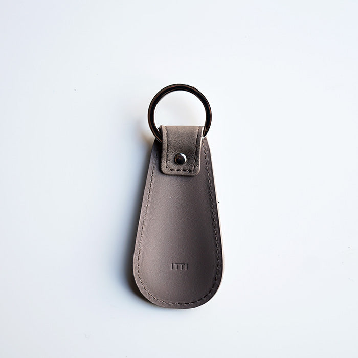 ITTI HERRIE SHOEHORN KEY HOLDER / DIPLO SKY