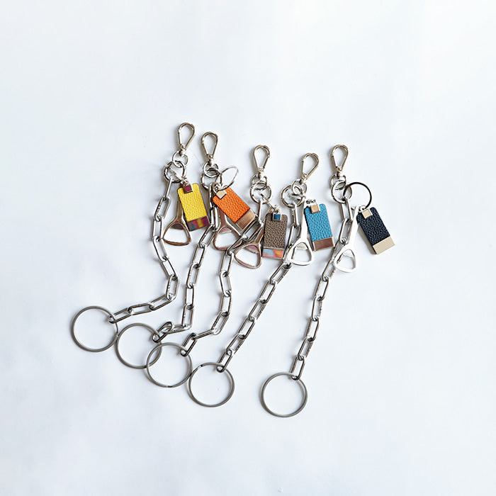 ITTI CRISTY POLICE CHAIN CHARM / DIPLO FJORD