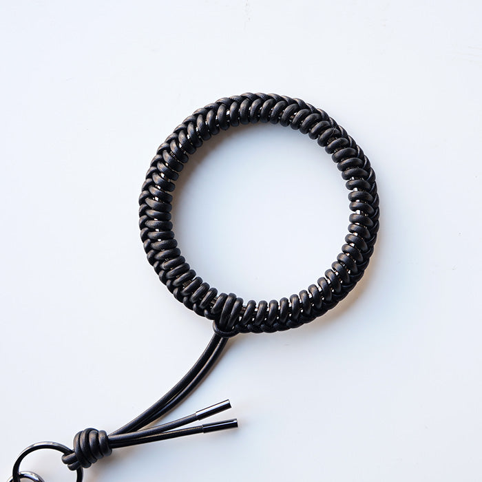 ITTI CRISTY KNOT WRIST CIRCLE CHARM BK / RAPTO JP