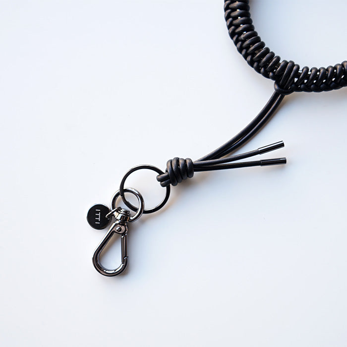 ITTI CRISTY KNOT WRIST CIRCLE CHARM BK / RAPTO JP