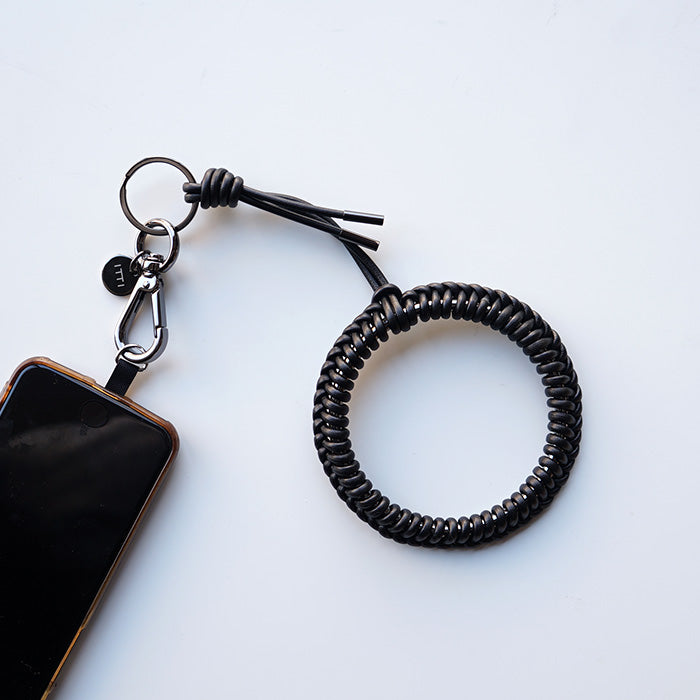 ITTI CRISTY KNOT WRIST CIRCLE CHARM BK / RAPTO JP