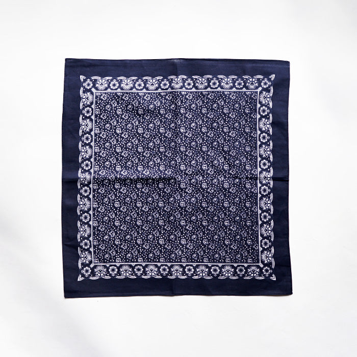 MODAS FLOWER PAISLEY BANDANA
