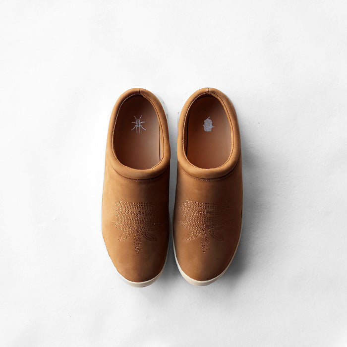 【30%OFF】Tomo&Co FAR EASTERN MULE -CAMEL
