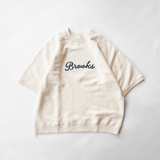 UNDYED STANDARD URAKE S/S EMB SWEAT -BROOKS