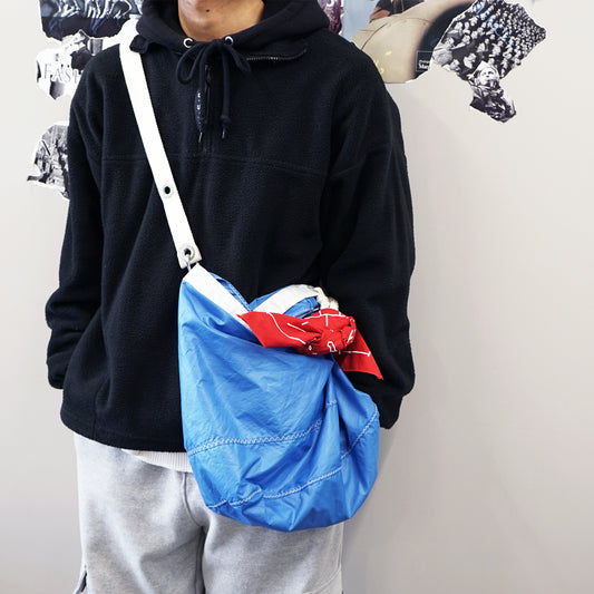 CONNECT/S USA MAP PRINT BANDANA -RED