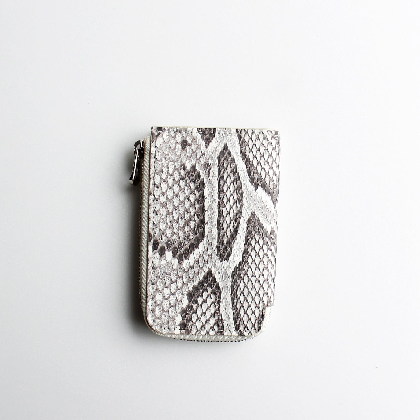 ITTI　CRISTY KEY CARD CASE / MOLURUS