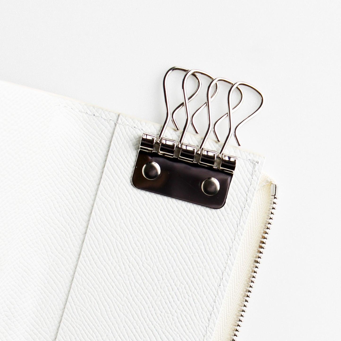 ITTI　CRISTY KEY CARD CASE / MOLURUS