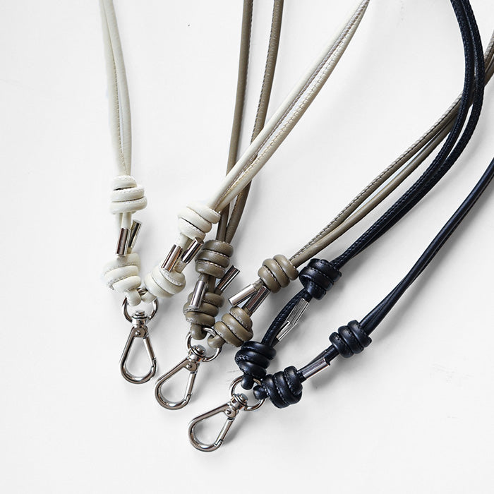 ITTI　HERRIE PHONE STRING / STCOW