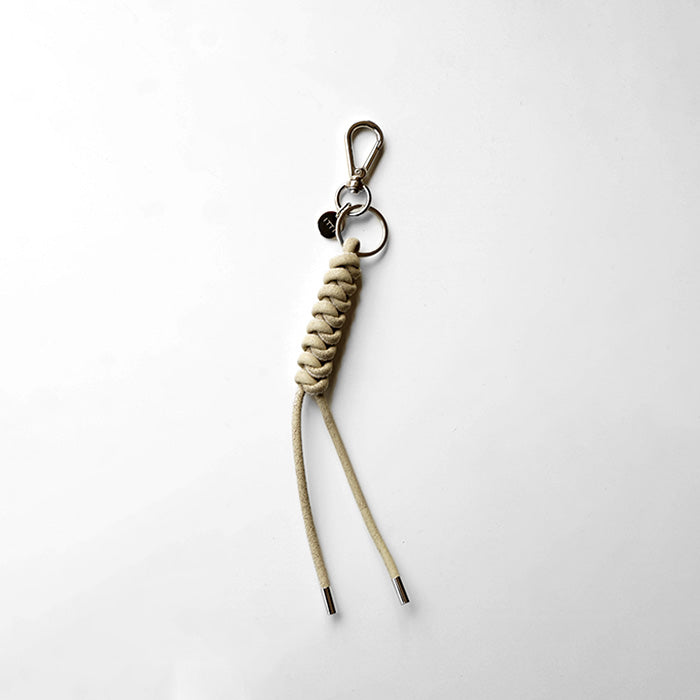ITTI　CRISTY SNAKE KNOT CHARM / CRACK