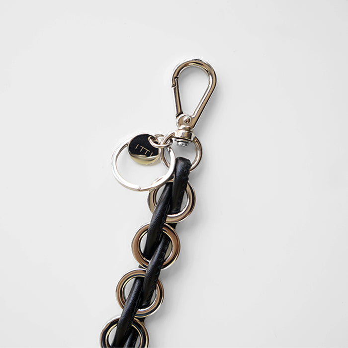 ITTI　CRISTY RING CHAIN KNOT CHARM / STCOW