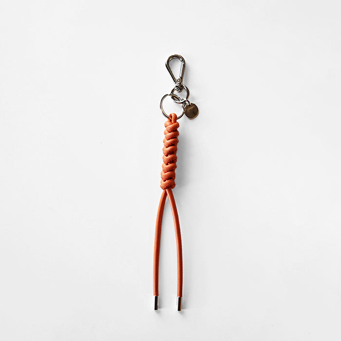 ITTI　CRISTY SNAKE KNOT CHARM / STCOW