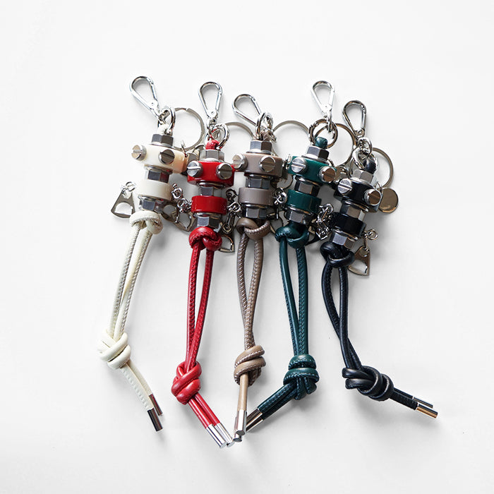 ITTI　CRISTY ROBOT KNOT CHARM / STCOW