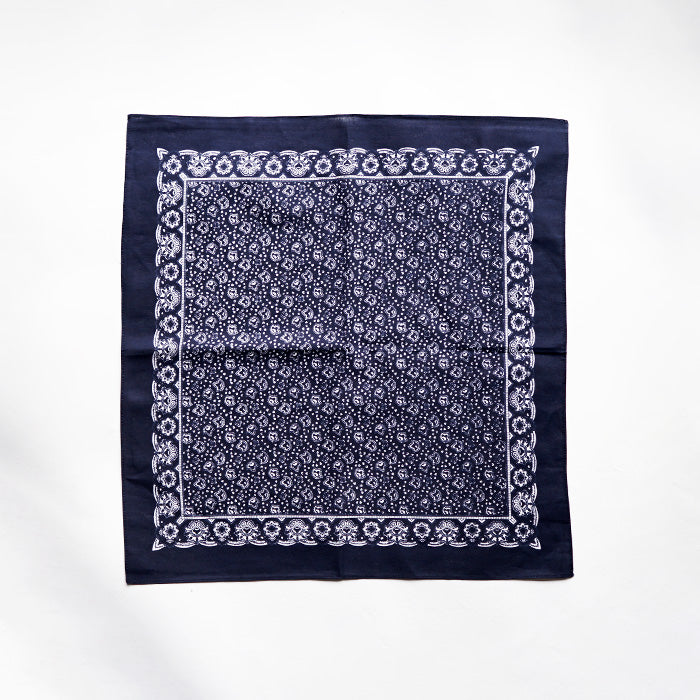 MODAS　FLOWER PAISLEY BANDANA