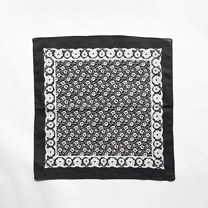 MODAS　FLOWER PAISLEY BANDANA