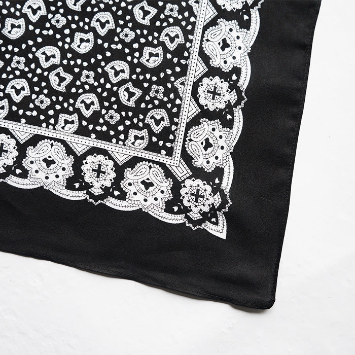 MODAS　FLOWER PAISLEY BANDANA