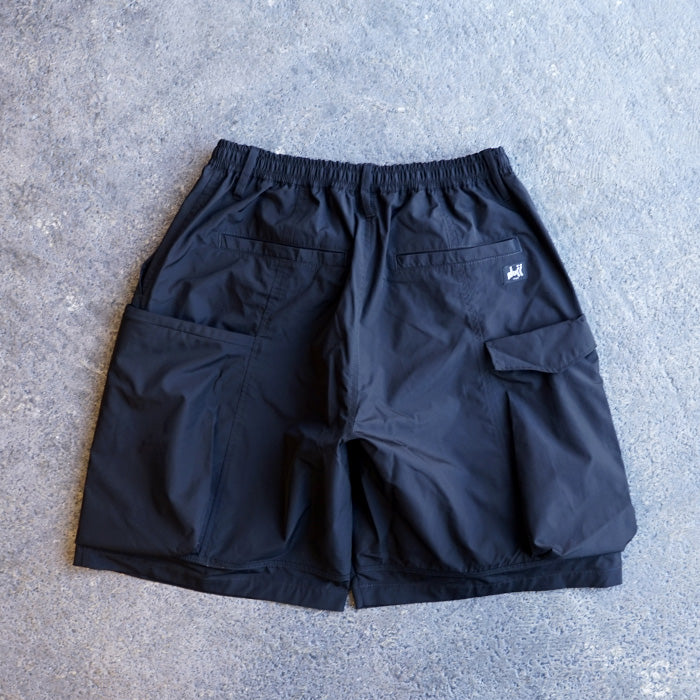 NULL TOKYO　OUTSIDE SHORTS SHAKA