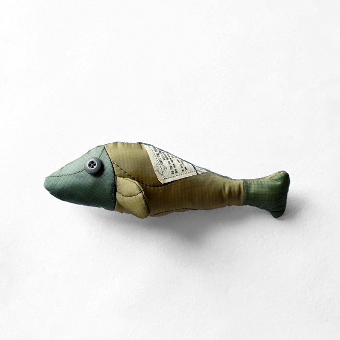 redad　patchwork soft toy Fish - military liner