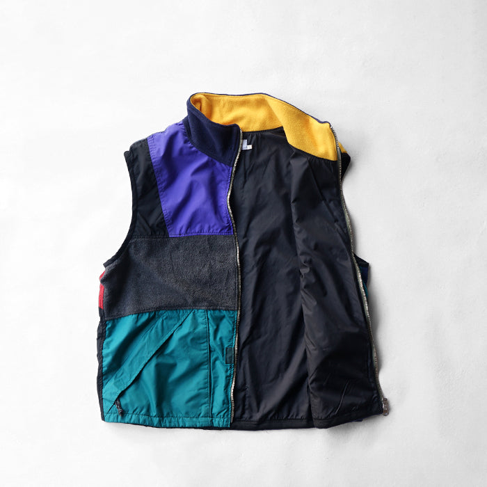 redad　outdoor patchwork zip vest