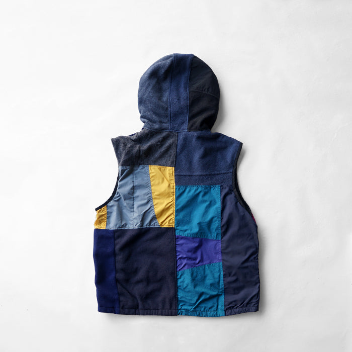 redad　outdoor patchwork hood vest