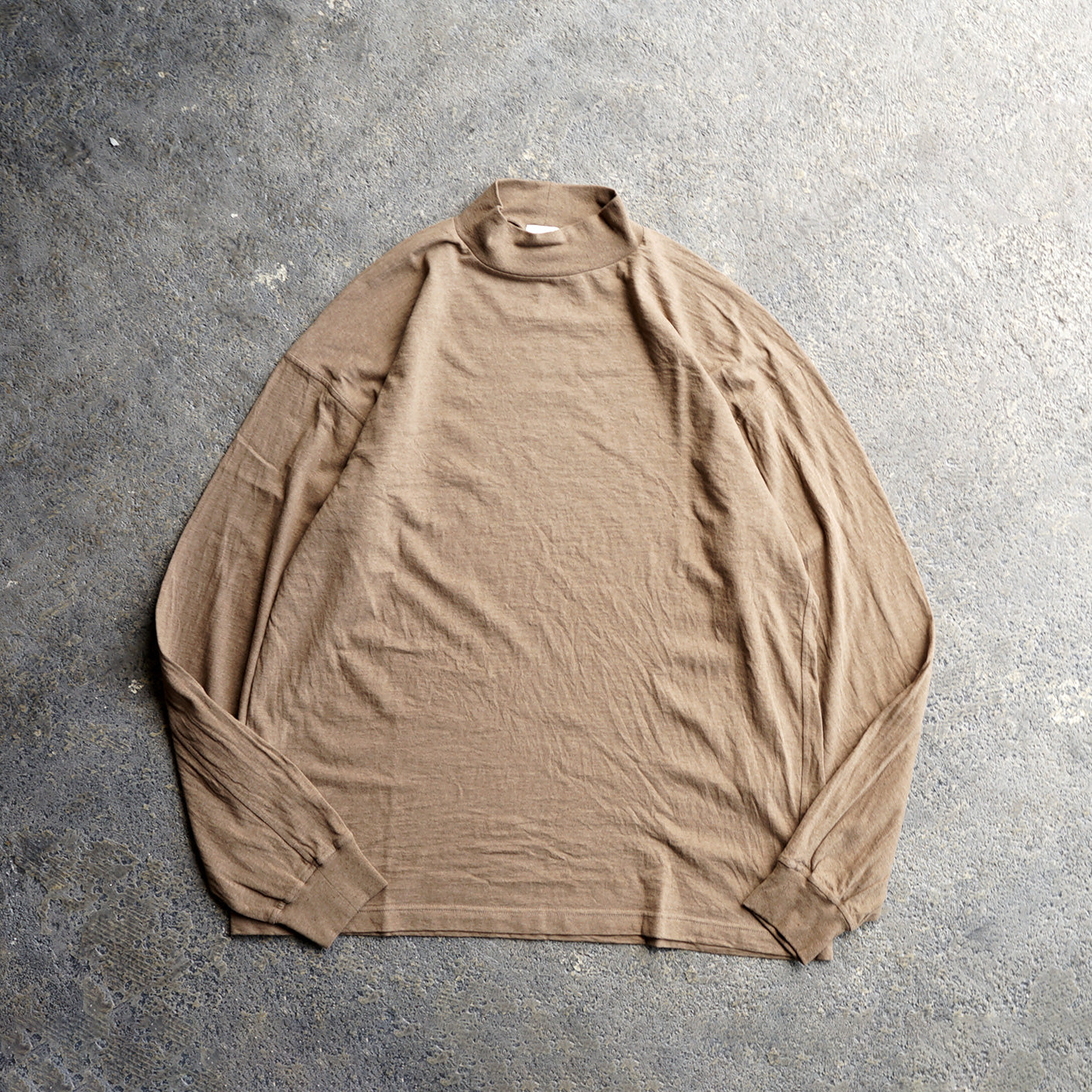 UNDYED STANDARD　30PV MOCK NECK L/S Tee