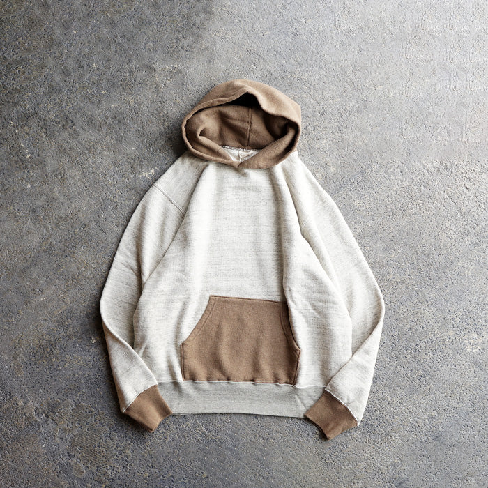 UNDYED STANDARD　PV URAKE HOODIE -2 TONE