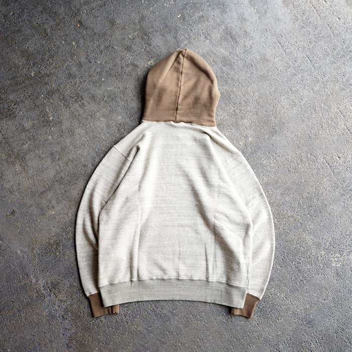 UNDYED STANDARD　PV URAKE HOODIE -2 TONE