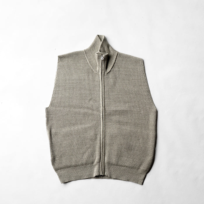 UNDYED STANDARD　AZE KNIT VEST