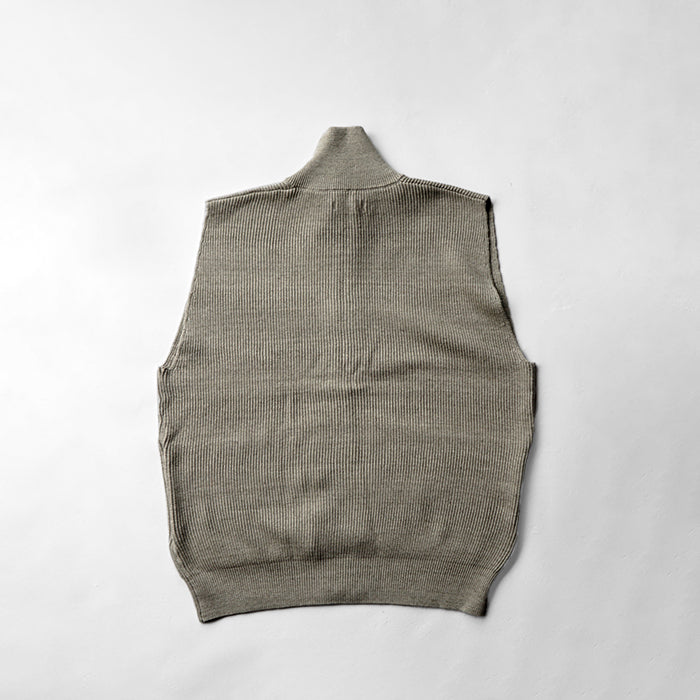 UNDYED STANDARD　AZE KNIT VEST