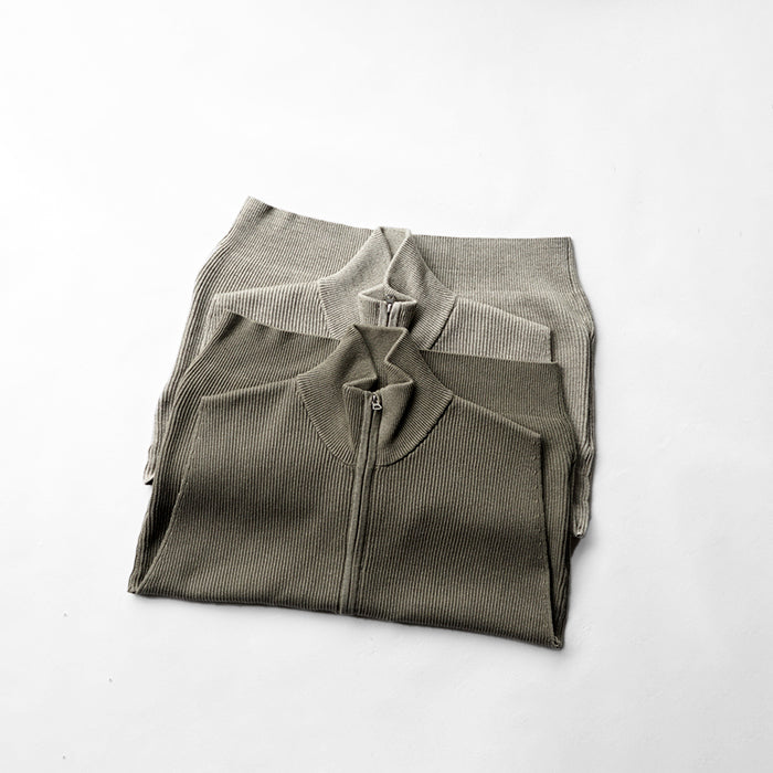 UNDYED STANDARD　AZE KNIT VEST