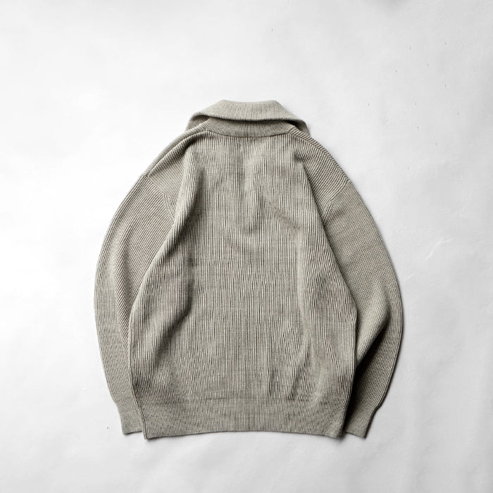 UNDYED STANDARD　AZE HALF ZIP KNIT