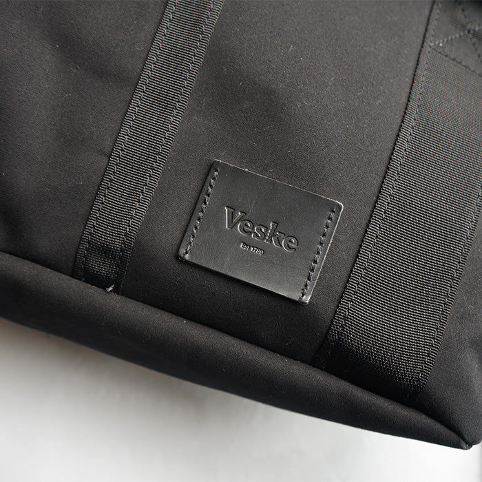 VESKE　THE JAMES WEEKEND BAG