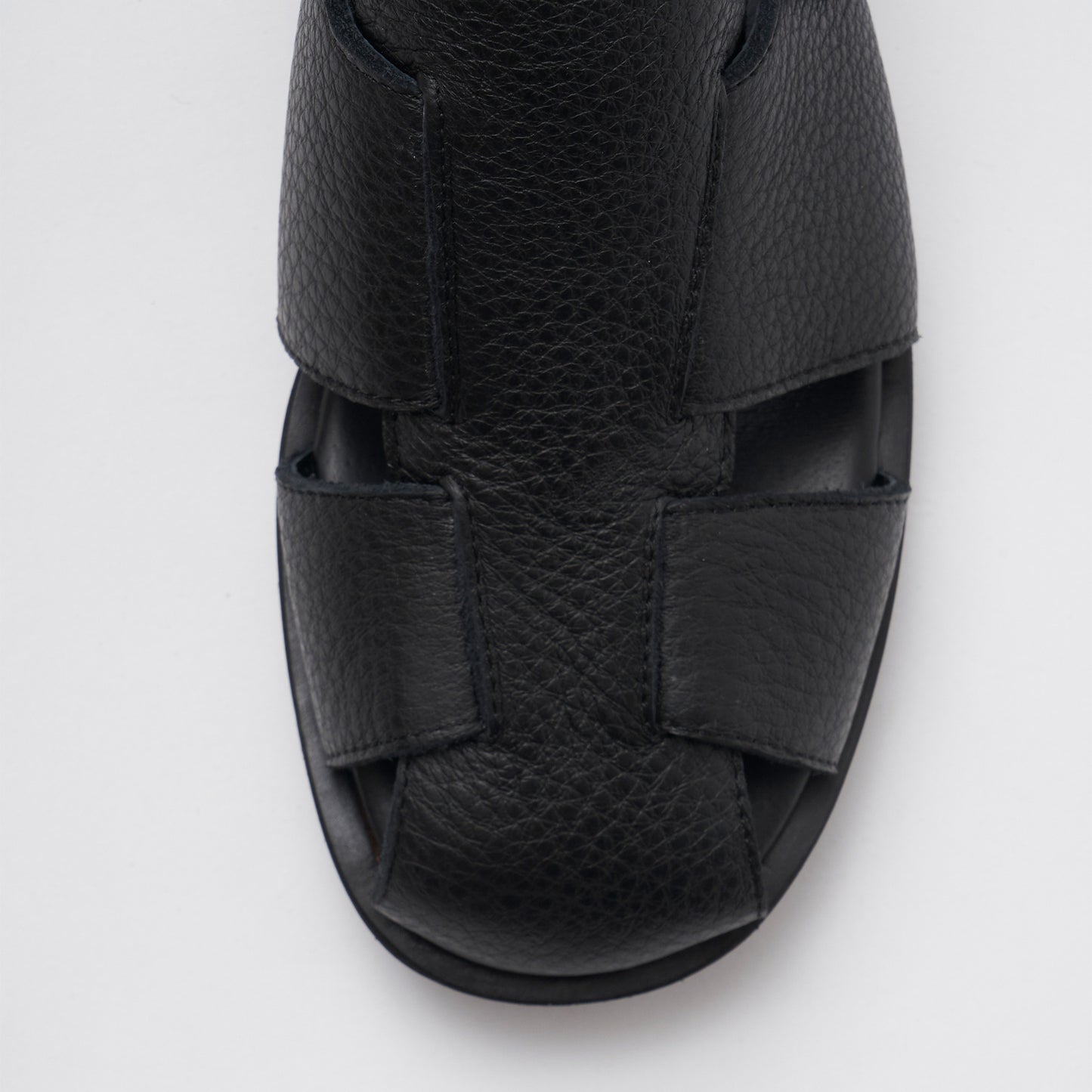 Tomo&Co　SHARK SOLE GURKHA SANDALS